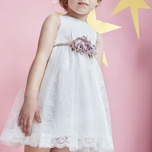 - Dresses for girls Ceremony